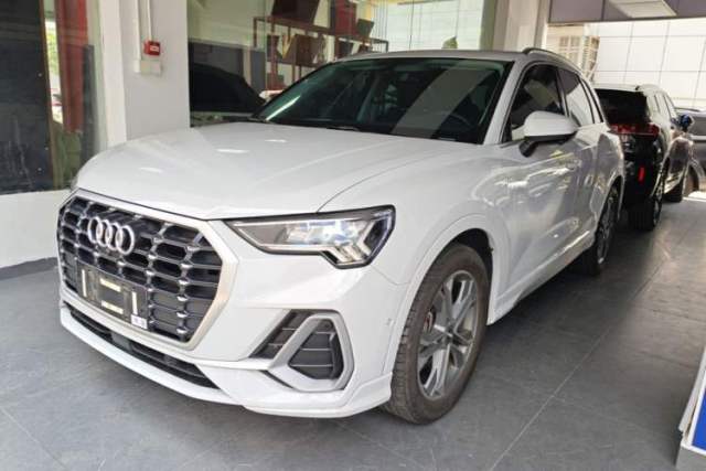 Used Audi Q3 2021 40 TFSI Fashion Dynamic Model