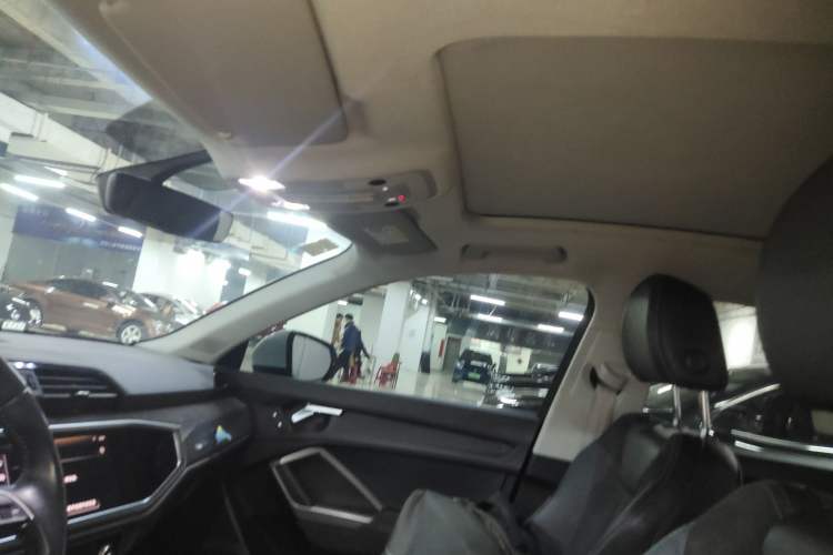 Used Audi Q3 2021 35 TFSI Fashion Dynamic Model Headliner