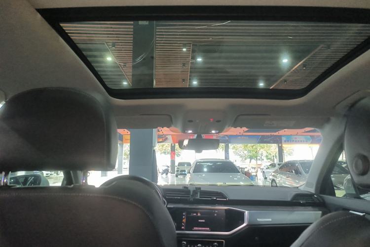 Used Audi Q3 2021 35 TFSI Fashion Dynamic Model Headliner