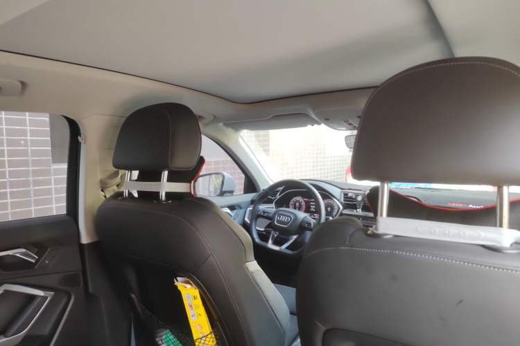 Used Audi Q3 2021 40 TFSI Fashion Dynamic Model Headliner