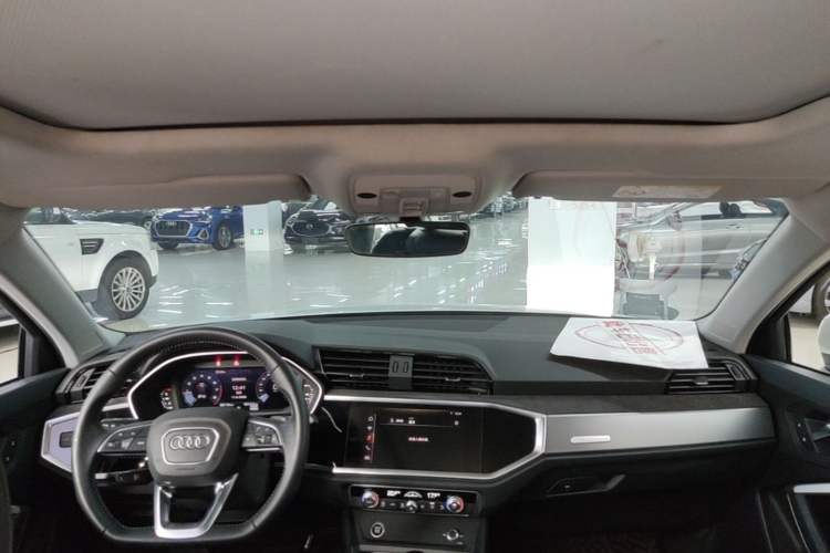 Used Audi Q3 2021 35 TFSI Fashion Dynamic Model Headliner