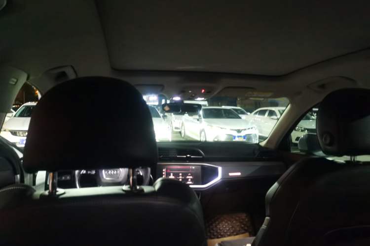 Used Audi Q3 2021 40 TFSI Fashion Dynamic Model Headliner