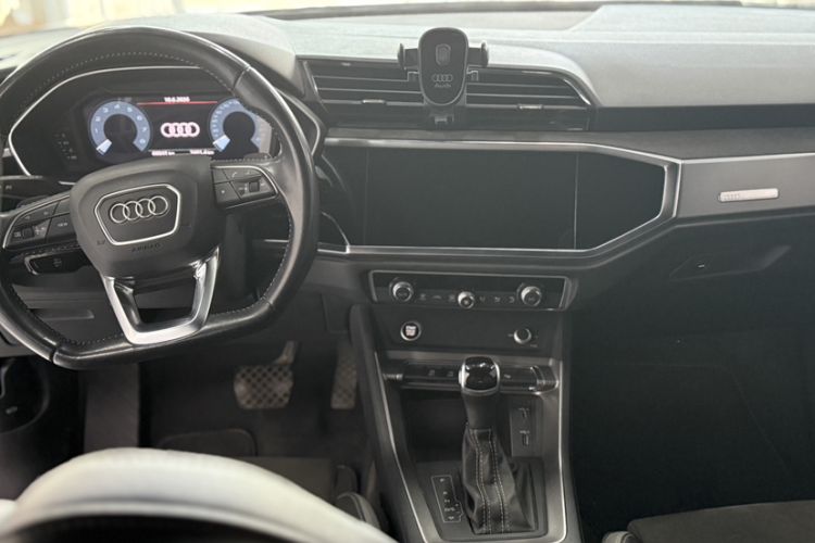 Used Audi Q3 2021 35 TFSI Fashion Dynamic Model Interior 1