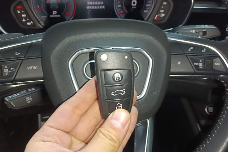Used Audi Q3 2021 40 TFSI Fashion Dynamic Model Interior 1