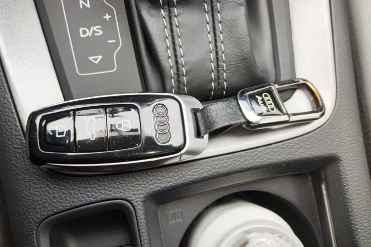 Used Audi Q3 2021 35 TFSI Fashion Dynamic Model Interior 1