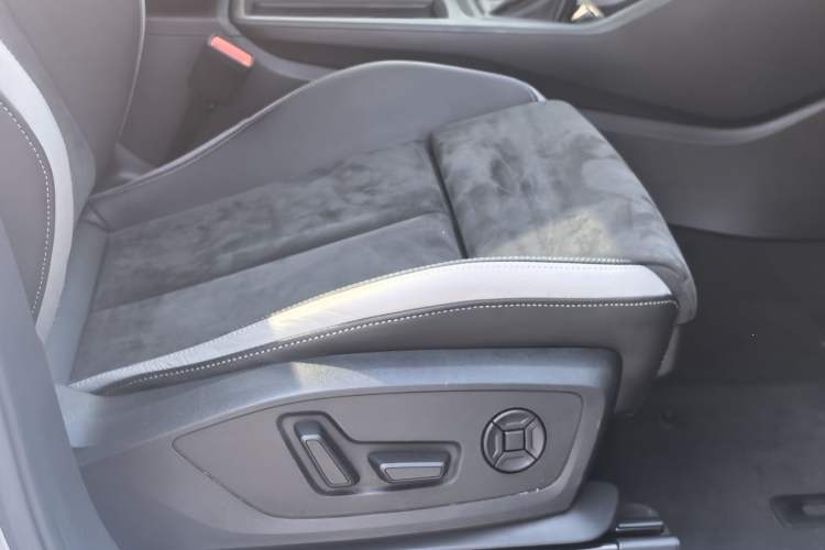Used Audi Q3 2021 35 TFSI Fashion Dynamic Model Interior 10
