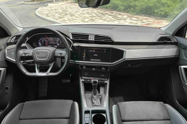 Used Audi Q3 2021 35 TFSI Fashion Dynamic Model Interior 2