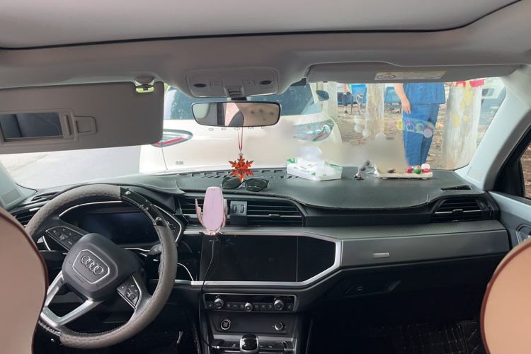 Used Audi Q3 2021 35 TFSI Fashionable and Elegant Model Interior 3
