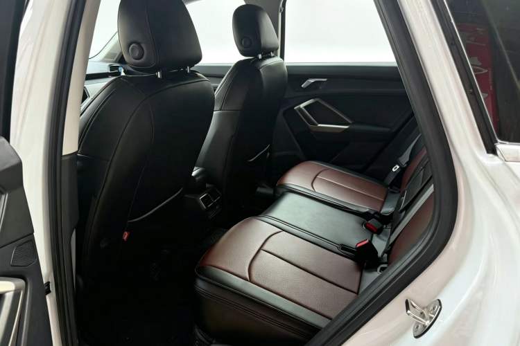Used Audi Q3 2021 35 TFSI Progressive Dynamic Edition Interior 3