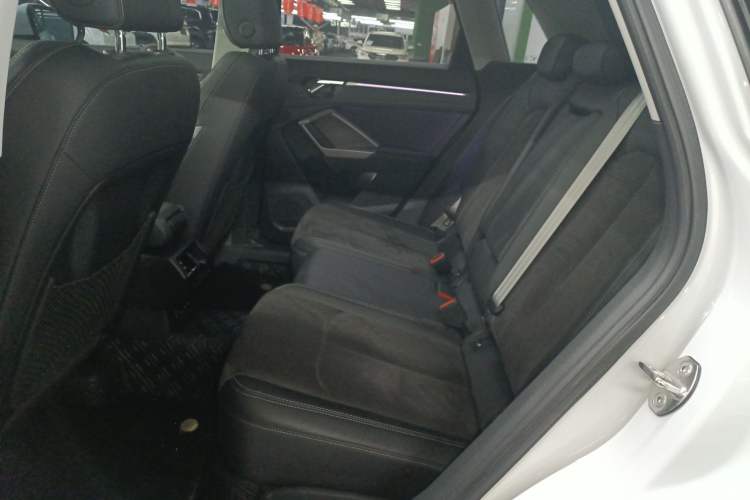 Used Audi Q3 2021 40 TFSI Fashion Dynamic Model Interior 4
