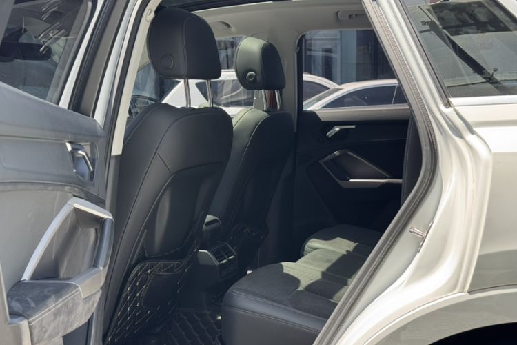 Used Audi Q3 2021 35 TFSI Fashion Dynamic Model Interior 4