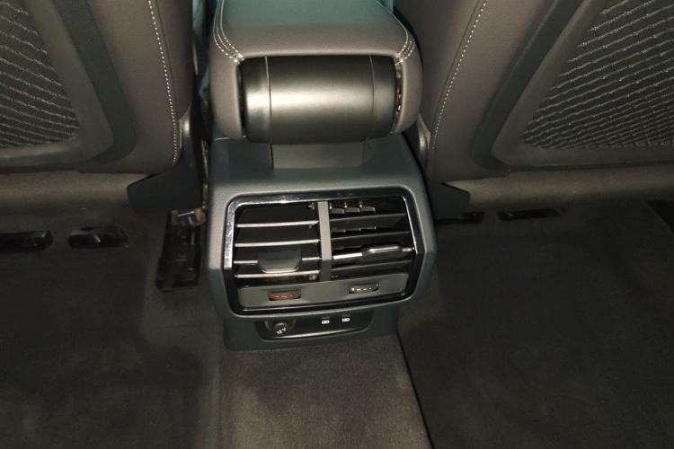 Used Audi Q3 2021 35 TFSI Advanced Style Edition Interior 4