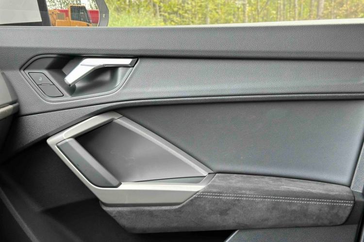 Used Audi Q3 2021 35 TFSI Fashion Dynamic Model Interior 5