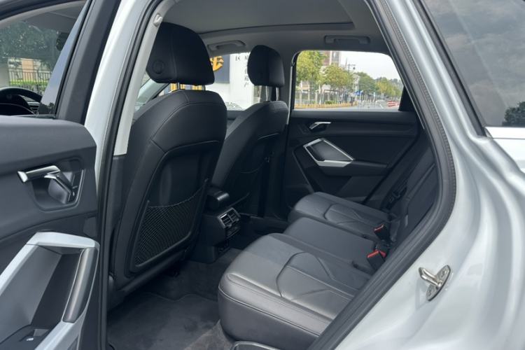 Used Audi Q3 2021 35 TFSI Advanced Style Edition Interior 6