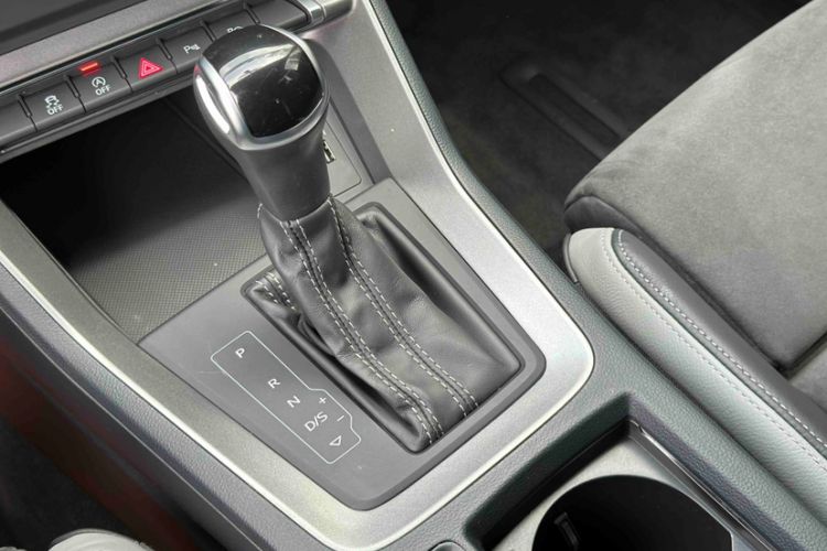 Used Audi Q3 2021 35 TFSI Fashion Dynamic Model Interior 8