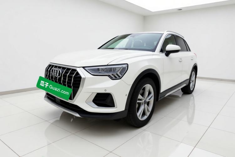 Used Audi Q3 2021 35 TFSI Fashionable and Elegant Model Guazi used car, China used car export, Used car for sale, Used Audi cars, Cheapest cars for sale