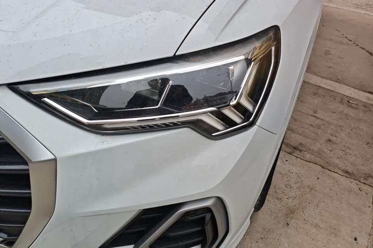 Used Audi Q3 2021 35 TFSI Progressive Dynamic Edition Left Front Headlight