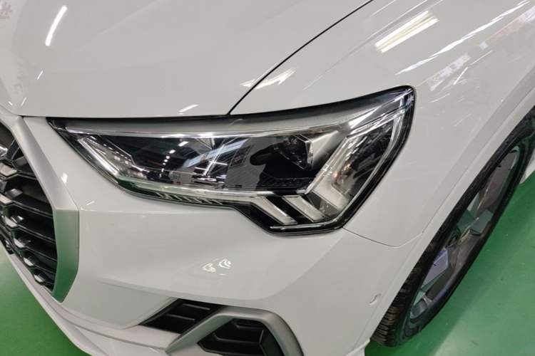 Used Audi Q3 2021 35 TFSI Fashion Dynamic Model Left Front Headlight