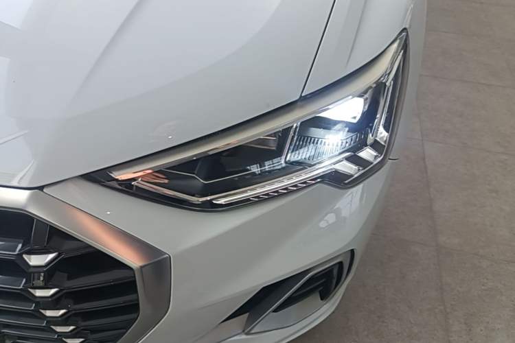 Used Audi Q3 2021 35 TFSI Progressive Dynamic Edition Left Front Headlight