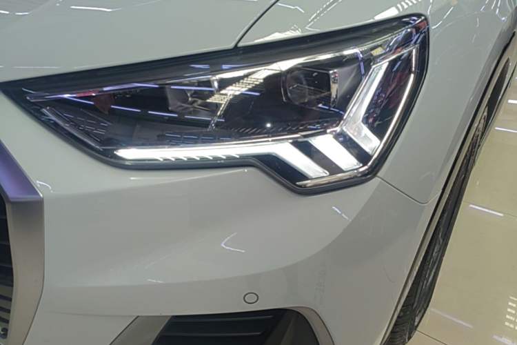 Used Audi Q3 2021 35 TFSI Advanced Style Edition Left Front Headlight