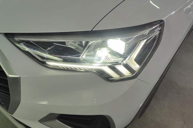 Used Audi Q3 2021 35 TFSI Fashionable and Elegant Model Left Front Headlight