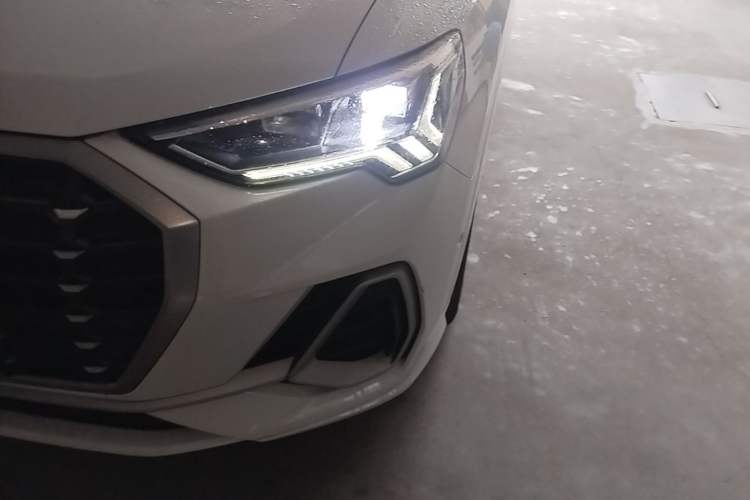 Used Audi Q3 2021 35 TFSI Fashion Dynamic Model Left Front Headlight