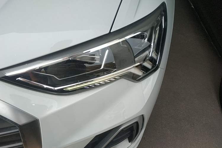 Used Audi Q3 2021 35 TFSI Fashion Dynamic Model Left Front Headlight