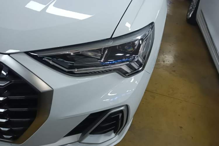 Used Audi Q3 2021 40 TFSI Fashion Dynamic Model Left Front Headlight