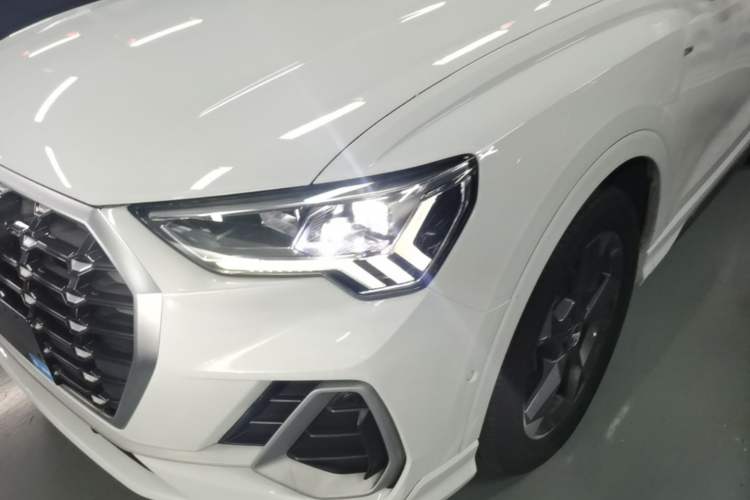 Used Audi Q3 2021 35 TFSI Fashion Dynamic Model Left Front Headlight