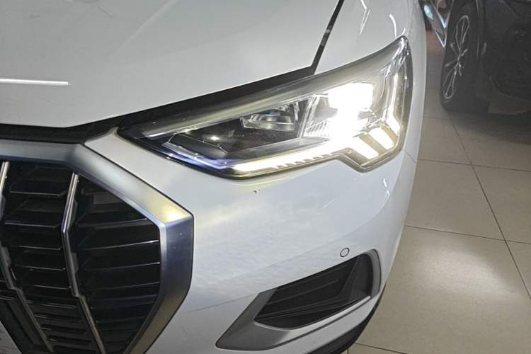 Used Audi Q3 2021 35 TFSI Advanced Style Edition Left Front Headlight