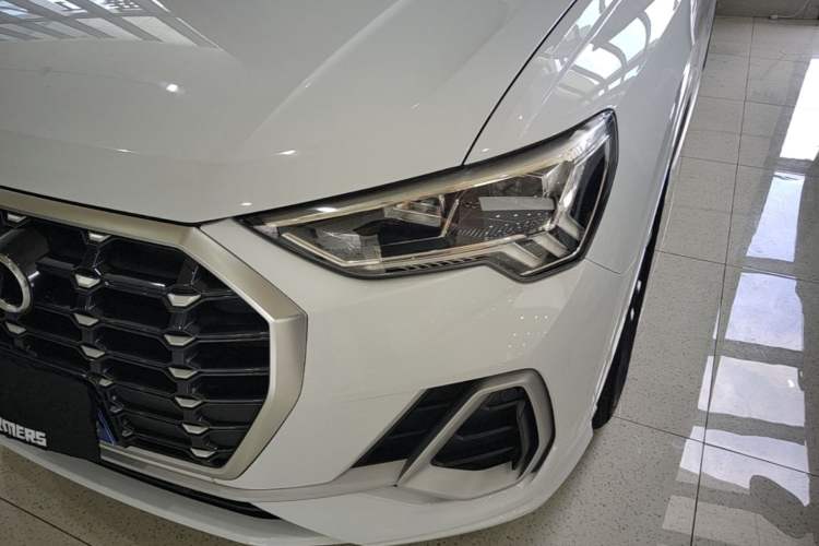 Used Audi Q3 2021 35 TFSI Progressive Dynamic Edition Left Front Headlight
