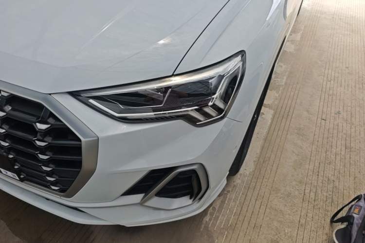 Used Audi Q3 2021 35 TFSI Fashion Dynamic Model Left Front Headlight