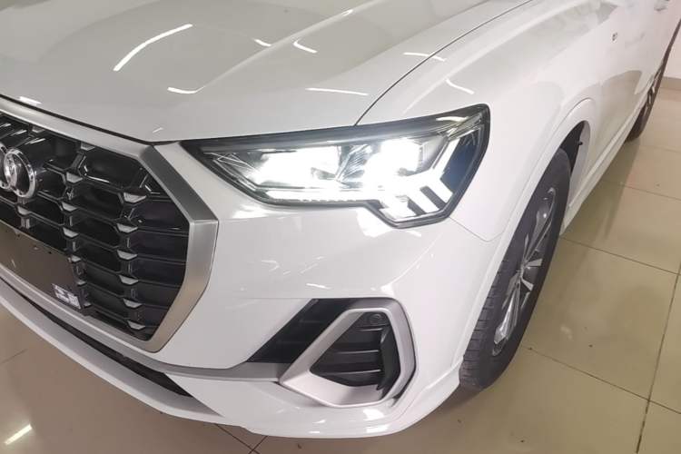 Used Audi Q3 2021 35 TFSI Progressive Dynamic Edition Left Front Headlight