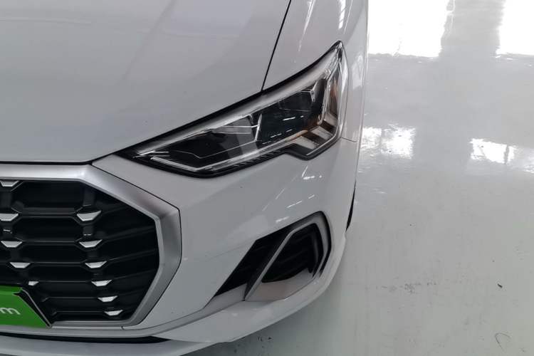 Used Audi Q3 2021 35 TFSI Progressive Dynamic Edition Left Front Headlight