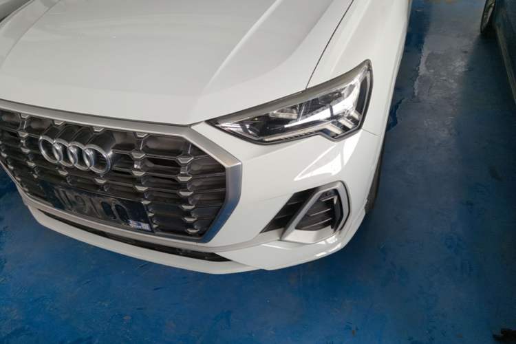 Used Audi Q3 2021 35 TFSI Fashion Dynamic Model Left Front Headlight