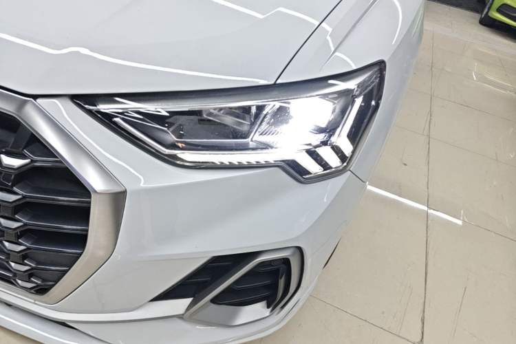 Used Audi Q3 2021 40 TFSI Fashion Dynamic Model Left Front Headlight