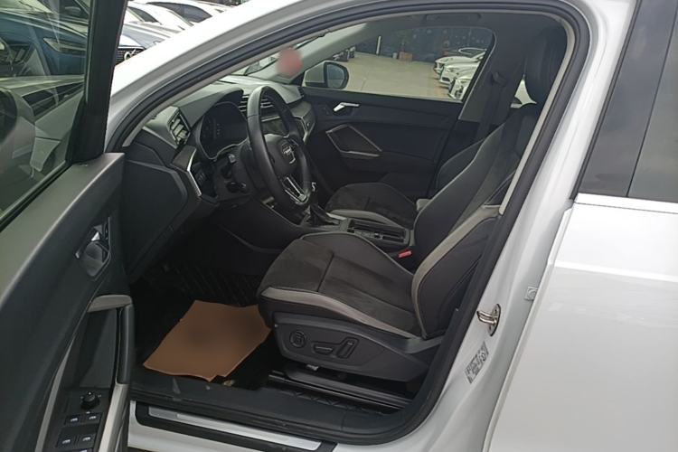 Used Audi Q3 2021 35 TFSI Progressive Dynamic Edition Left Front Seat