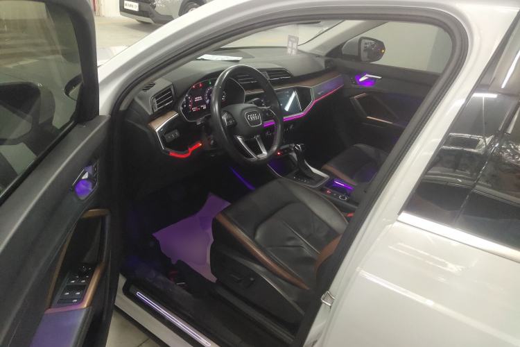Used Audi Q3 2021 35 TFSI Fashionable and Elegant Model Left Front Seat