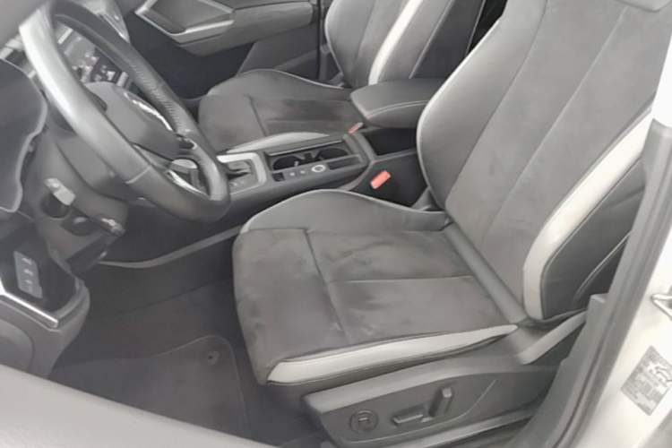 Used Audi Q3 2021 35 TFSI Progressive Dynamic Edition Left Front Seat