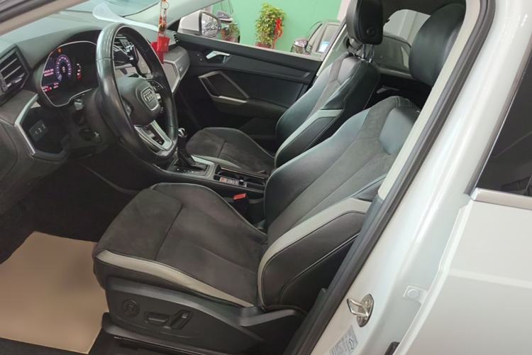 Used Audi Q3 2021 35 TFSI Progressive Dynamic Edition Left Front Seat