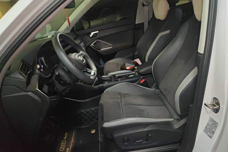 Used Audi Q3 2021 35 TFSI Progressive Dynamic Edition Left Front Seat