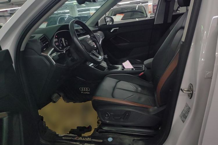 Used Audi Q3 2021 35 TFSI Fashionable and Elegant Model Left Front Seat