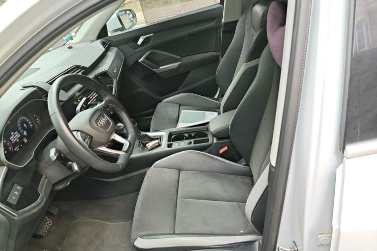 Used Audi Q3 2021 35 TFSI Progressive Dynamic Edition Left Front Seat