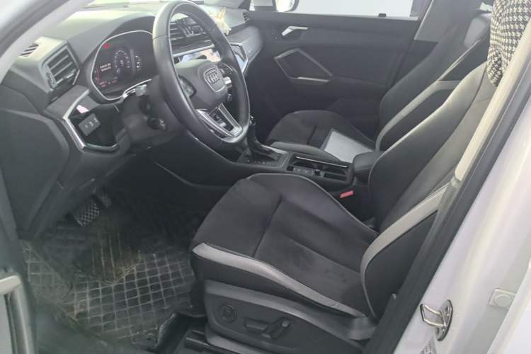 Used Audi Q3 2021 35 TFSI Progressive Dynamic Edition Left Front Seat
