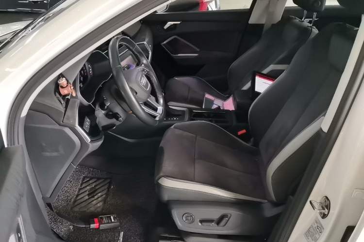 Used Audi Q3 2021 35 TFSI Progressive Dynamic Edition Left Front Seat