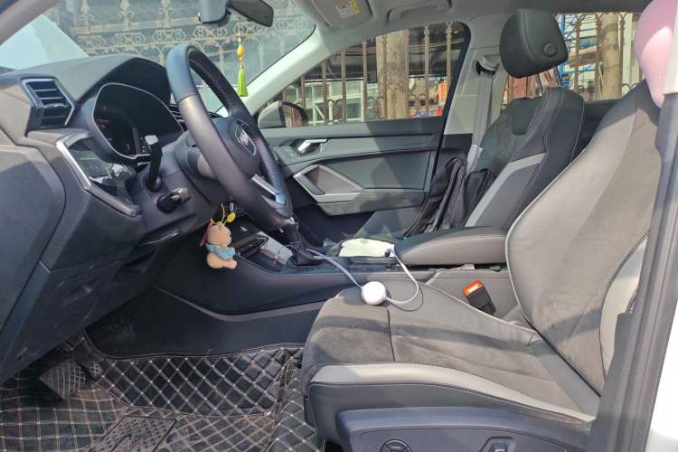 Used Audi Q3 2021 35 TFSI Progressive Dynamic Edition Left Front Seat