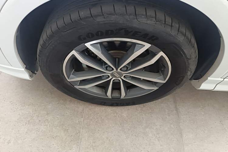 Used Audi Q3 2021 35 TFSI Progressive Dynamic Edition Left Front Wheel Hub