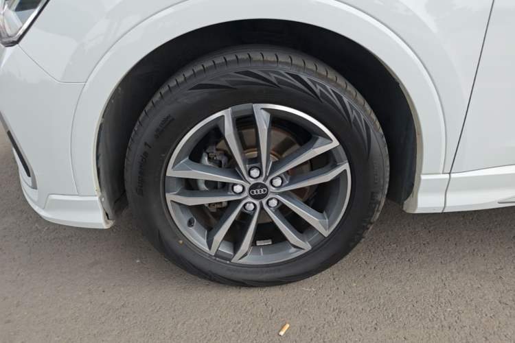 Used Audi Q3 2021 35 TFSI Progressive Dynamic Edition Left Front Wheel Hub
