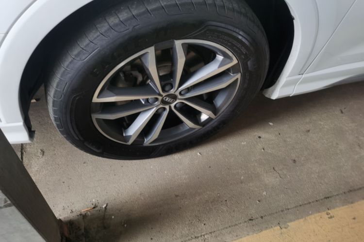 Used Audi Q3 2021 35 TFSI Progressive Dynamic Edition Left Front Wheel Hub