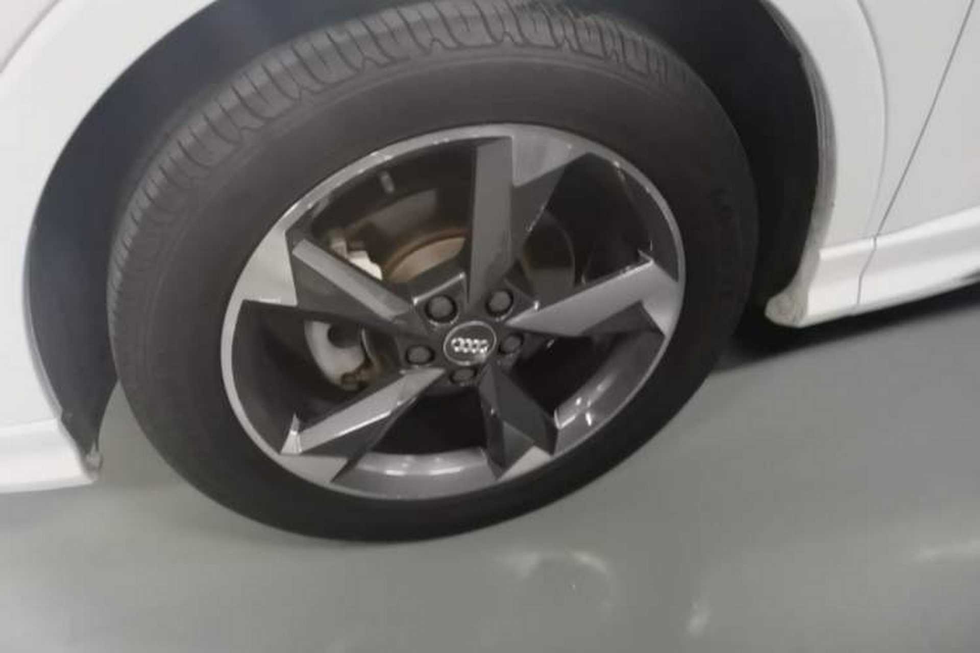 Used Audi Q3 2021 35 TFSI Fashion Dynamic Model Left Front Wheel Hub